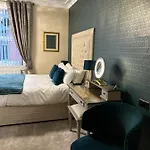 阿什伯恩酒店 4*