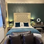 阿什伯恩酒店 4*
