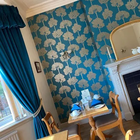 Ashbourne House 4* York