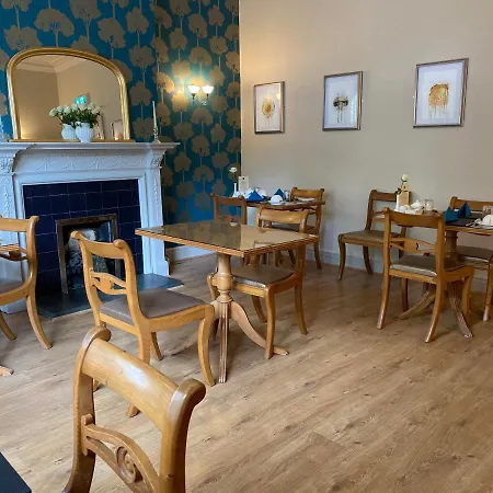 Frühstückspension Ashbourne House 4*