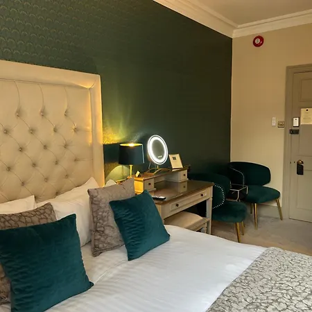 Ashbourne House Bed & Breakfast