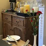 Ashbourne House 4*