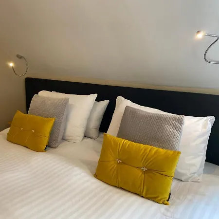 Couette-café Ashbourne House 4*