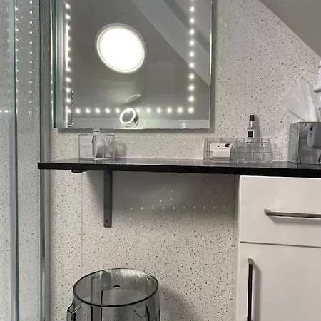 Ashbourne House B&B 4*