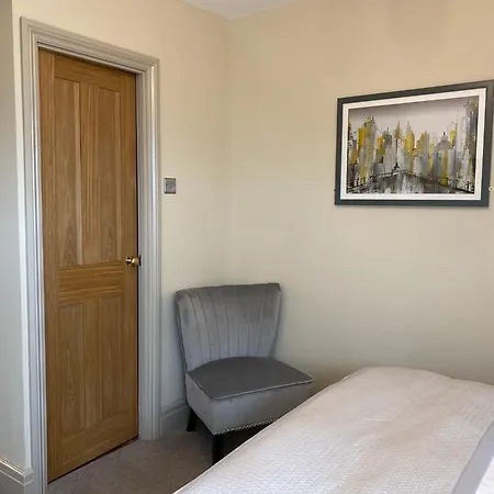 Bed & Breakfast Ashbourne House