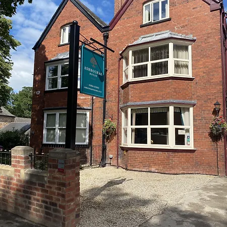 Ashbourne House 4* York