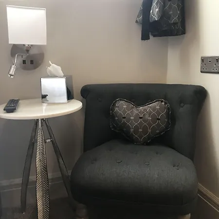 Ashbourne House 4*