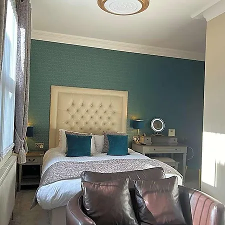 Couette-café Ashbourne House