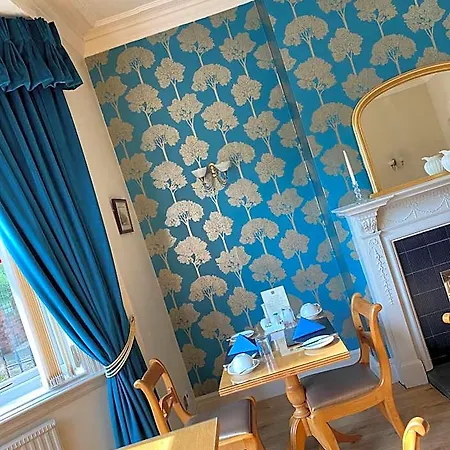 B&B Ashbourne House 4*