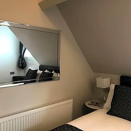 Ashbourne House 4* York