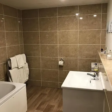 Ashbourne House 4* York