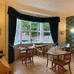 Ashbourne House 4*