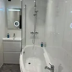 Ashbourne House Bed & Breakfast