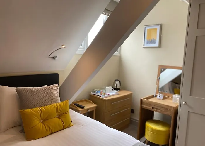 阿什伯恩酒店 4*