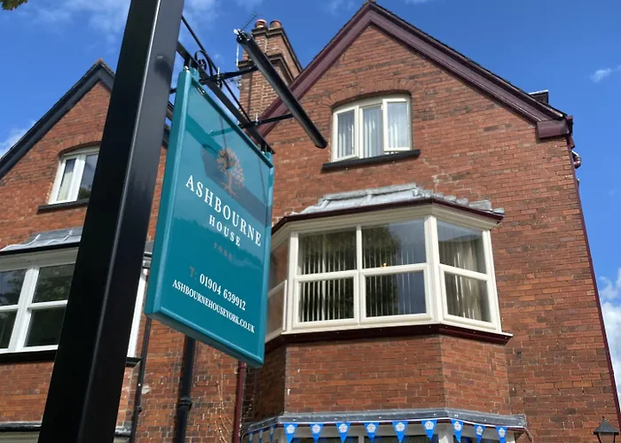 阿什伯恩酒店 4* 约克