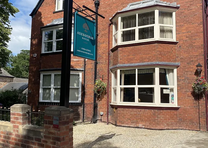阿什伯恩酒店 4* 约克